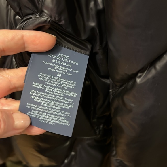 HERNO Ultra Diamond Quilted Ultra Down Coat. Black, size 14 US, 50 IT - Picture 10 of 12